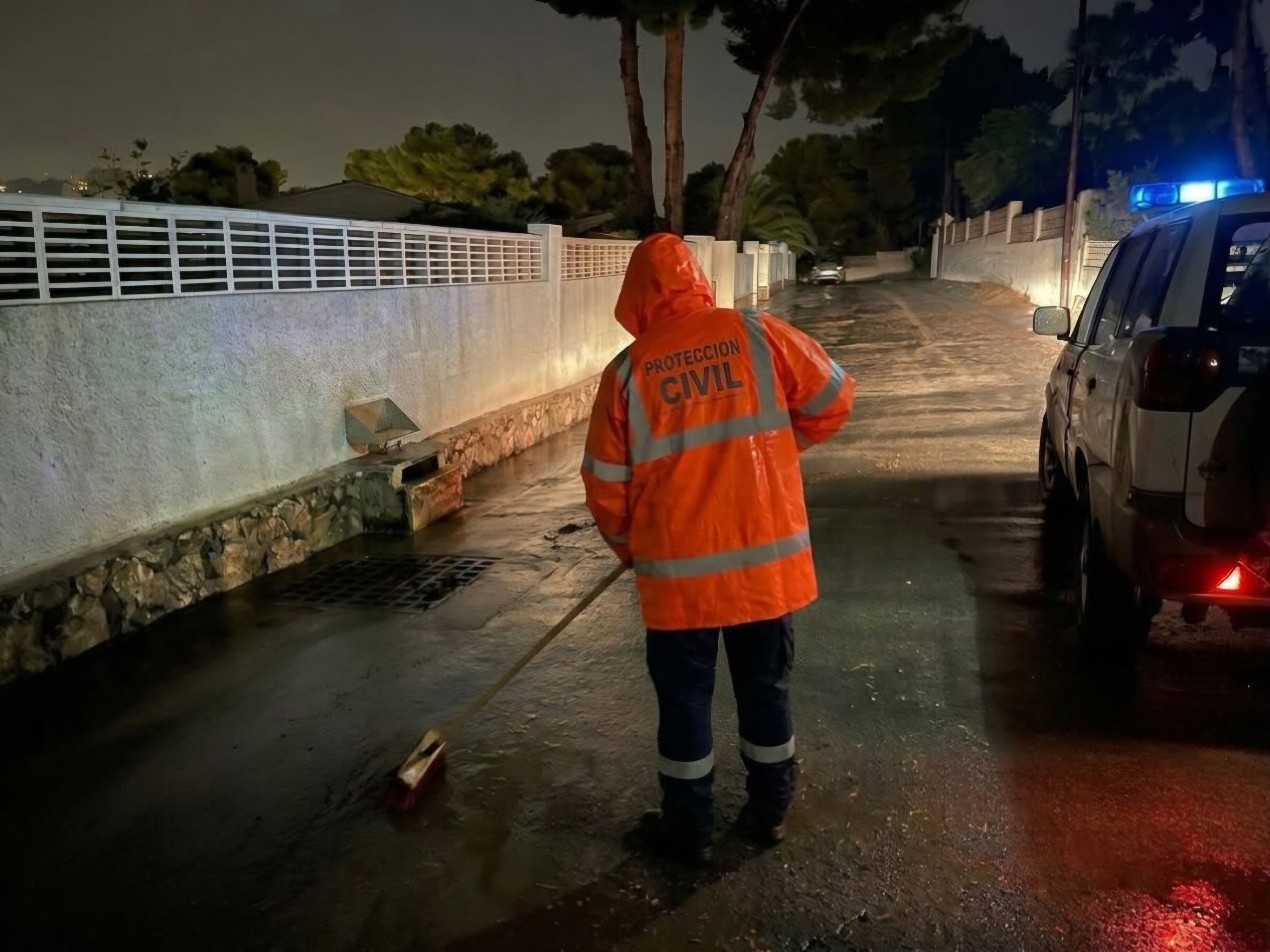 Intervención y despeje de vías durante temporal de lluvias